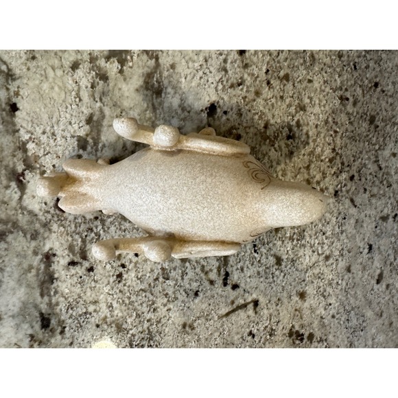 Ornate Cream Bird Figurine Scrollwork Filigree Shabby Chic Decorative Accent - Picture 4 of 7